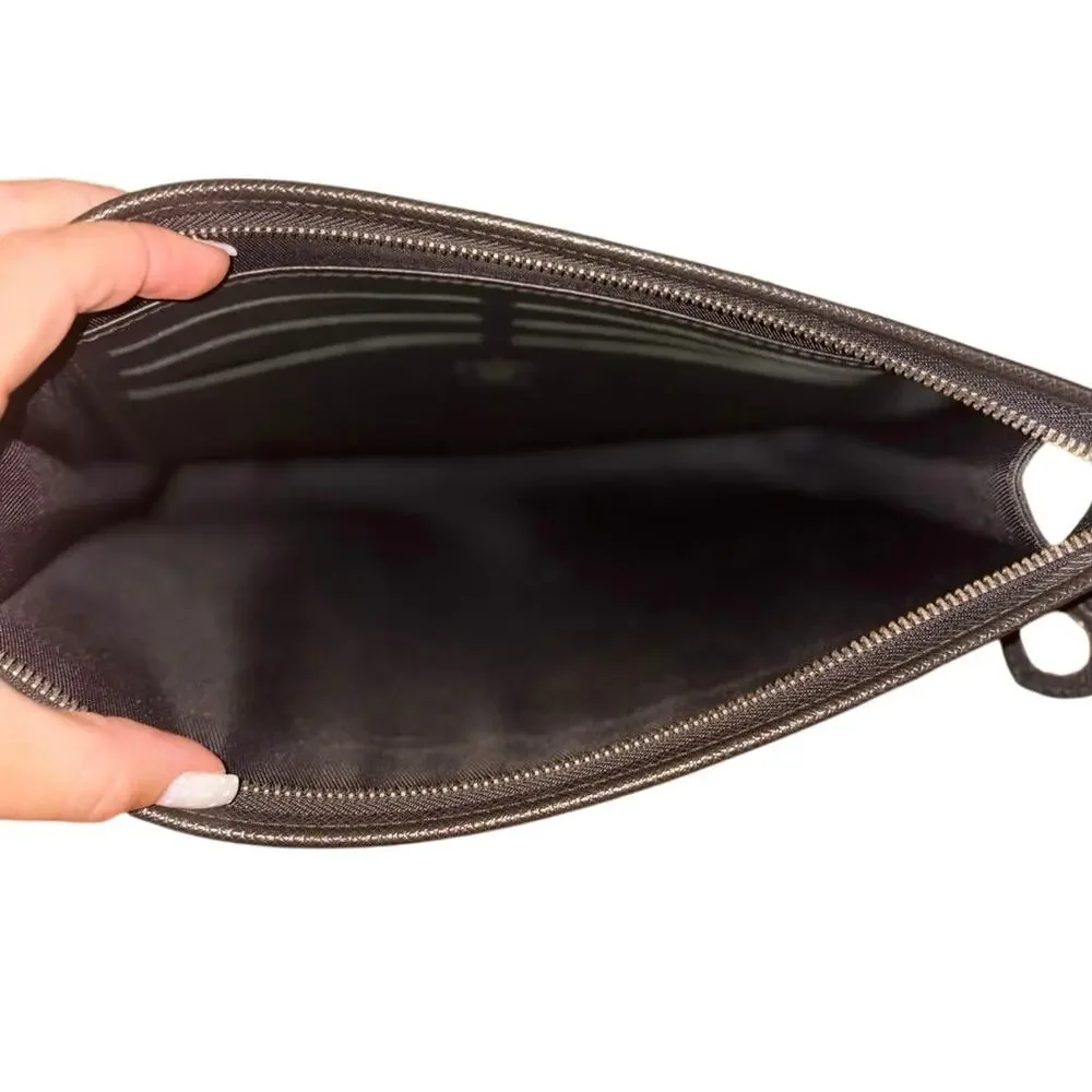 Louis Vuitton Pochette Voyage MM Taiga Black Leather Clutch Zip Pouch